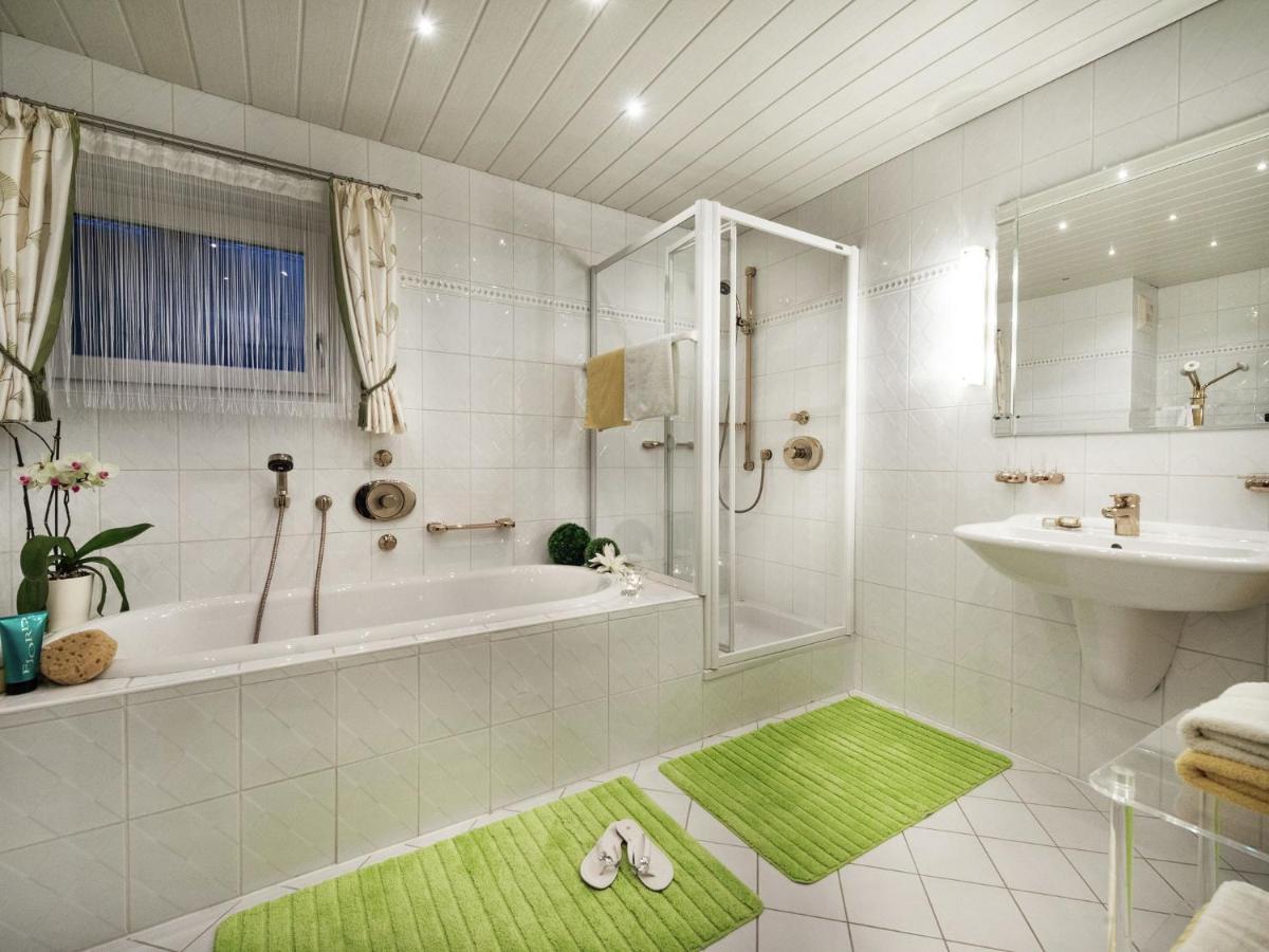 Apartment In Bad Hofgastein With Sauna ภายนอก รูปภาพ